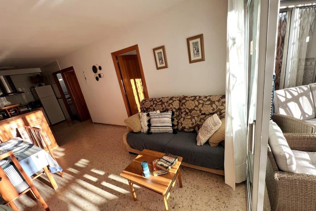 Azul 2 Bedroom Apartment In Salou Tarragona ภายนอก รูปภาพ